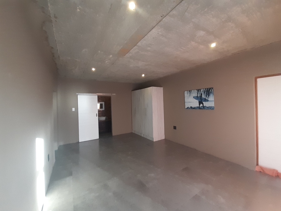 3 Bedroom Property for Sale in Paradise Beach Eastern Cape